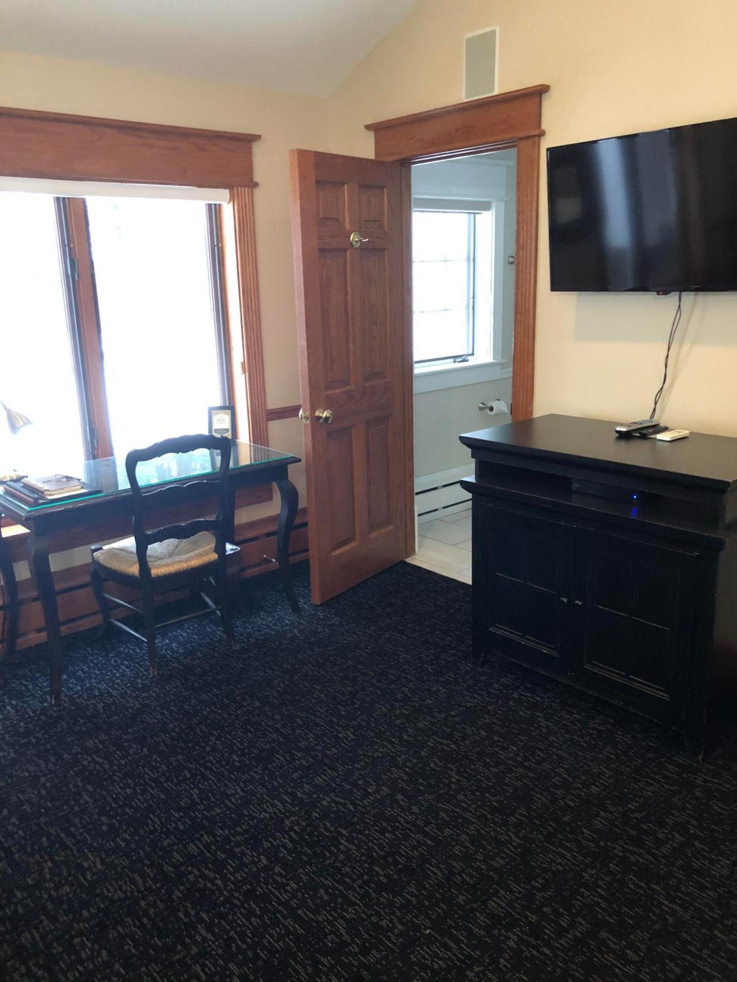 Inn At Black Star Farms Suttons Bay エクステリア 写真